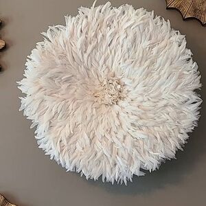 31 " Crean Jujuhat Feather Wall Decor